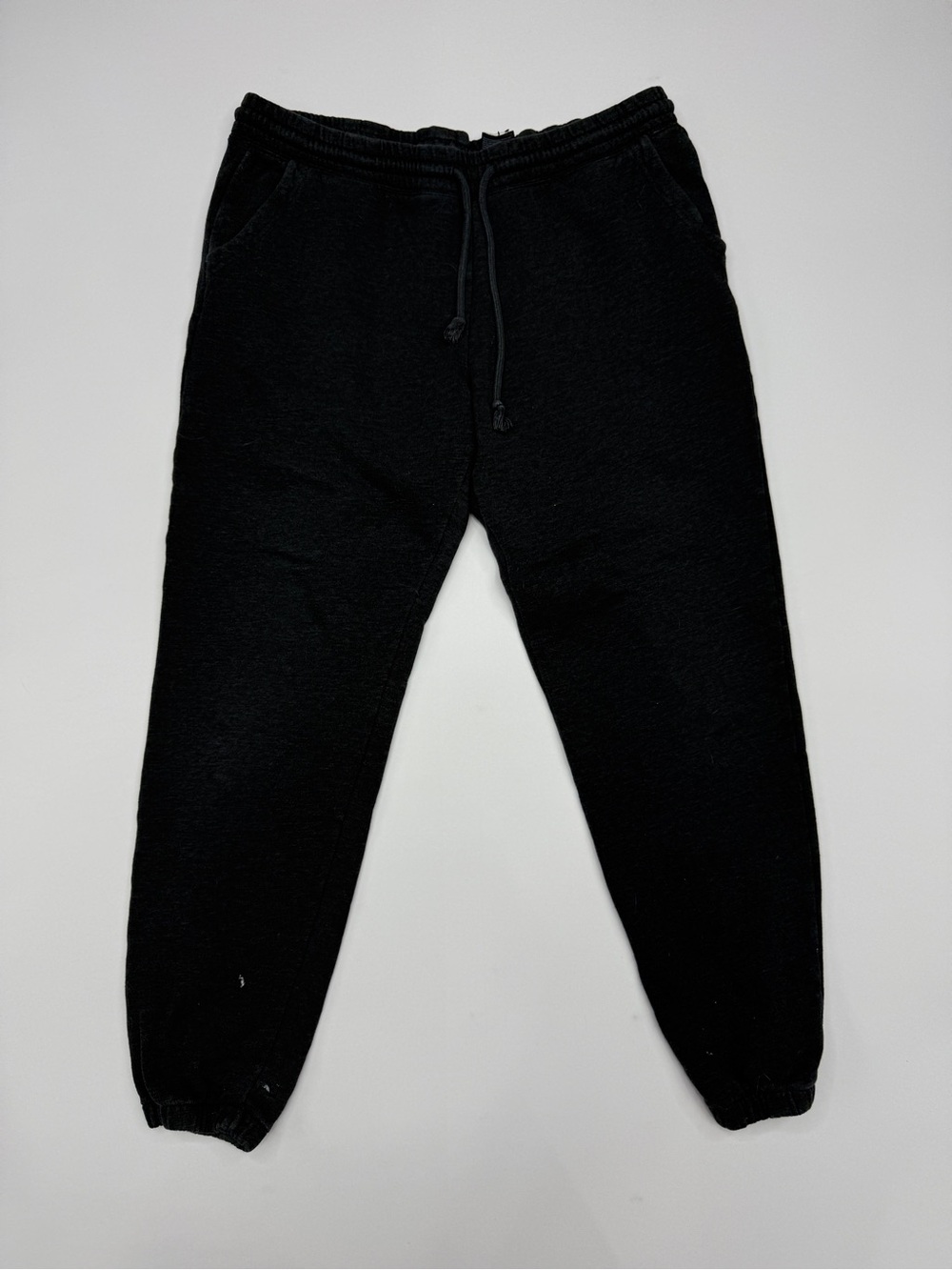 DIVIDED H&M Basic Mens Distressed Paint Splatter Joggers Sweatpants Charcoal